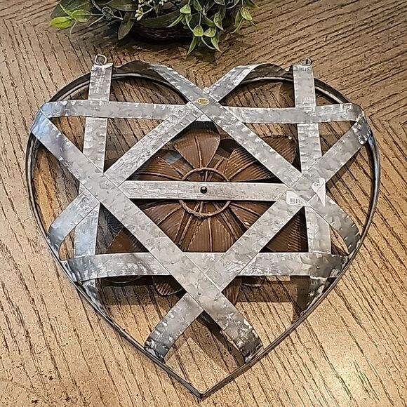 Heart metal wall art distressed - Picture 3 of 6